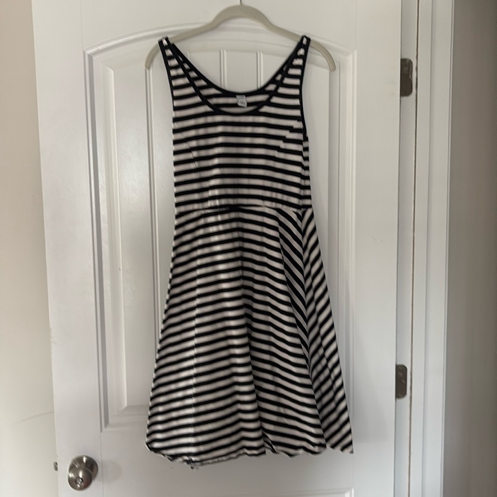 Old Navy dress size M